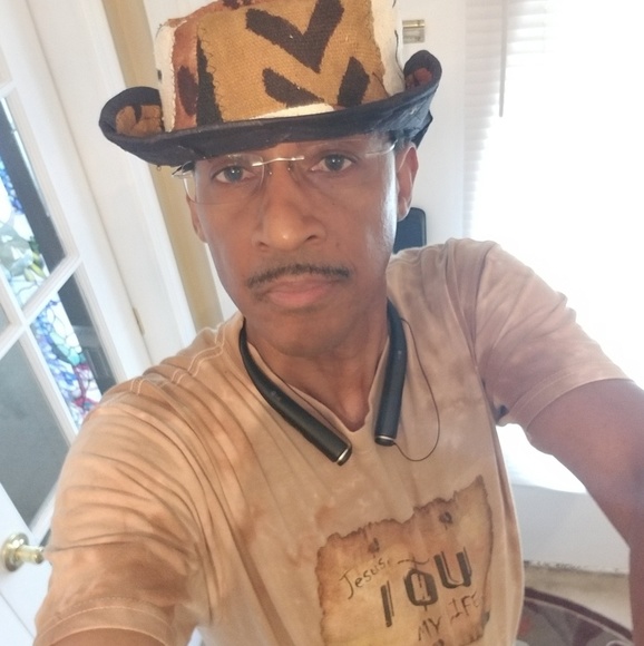 Meet your Posher, Joyner - Picture 2 of 2